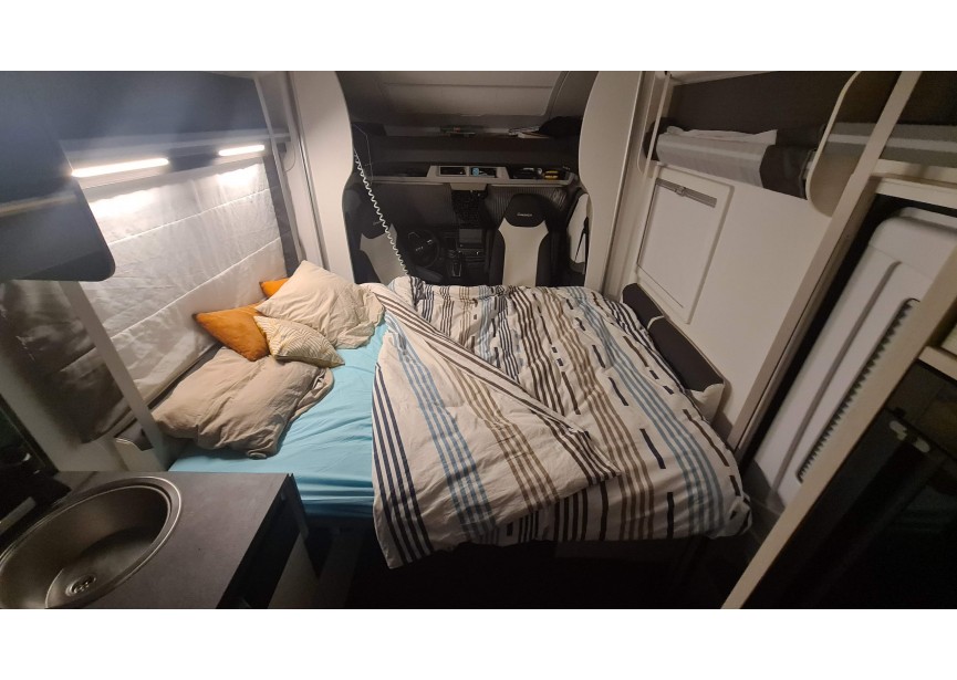 12a Chausson bed salon